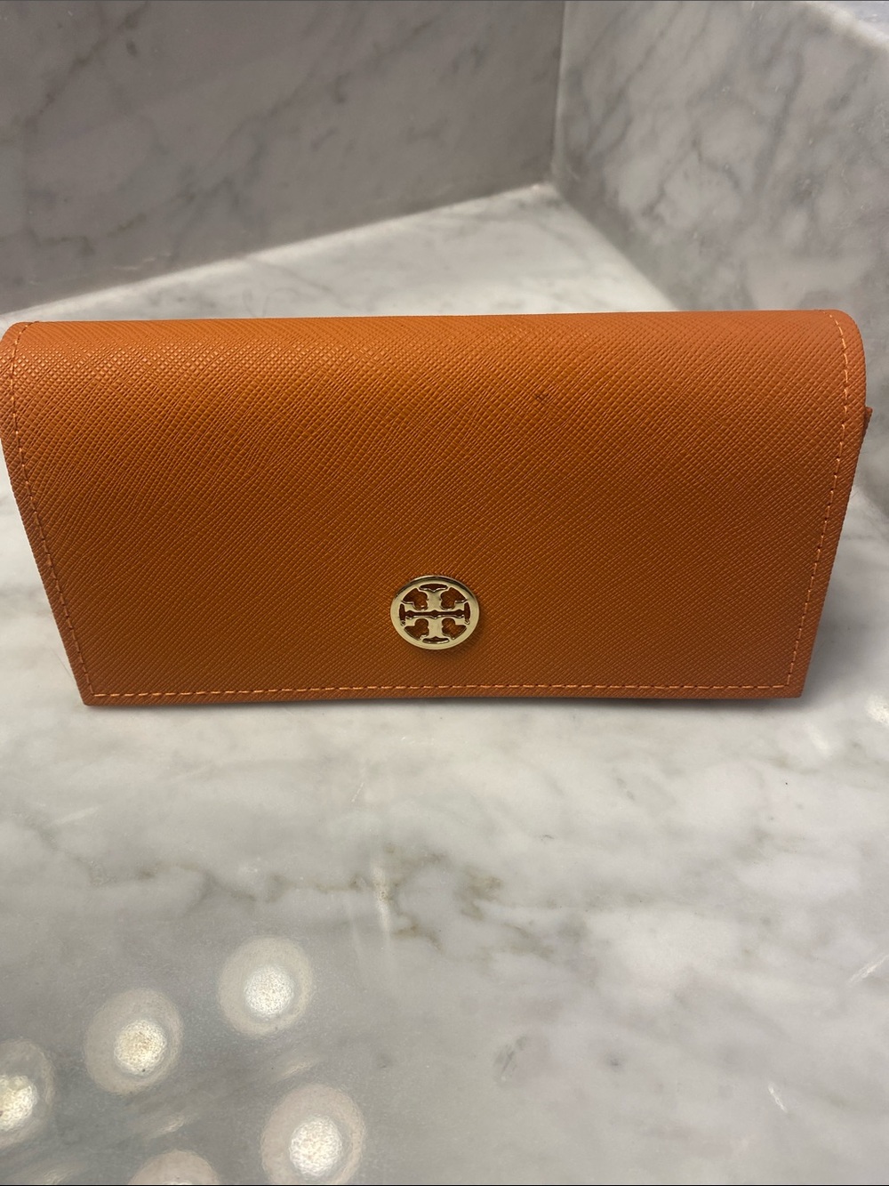 NWOT Tory Burch Orange Saffiano case and Aviator Sunglasses - Picture 13 of 13